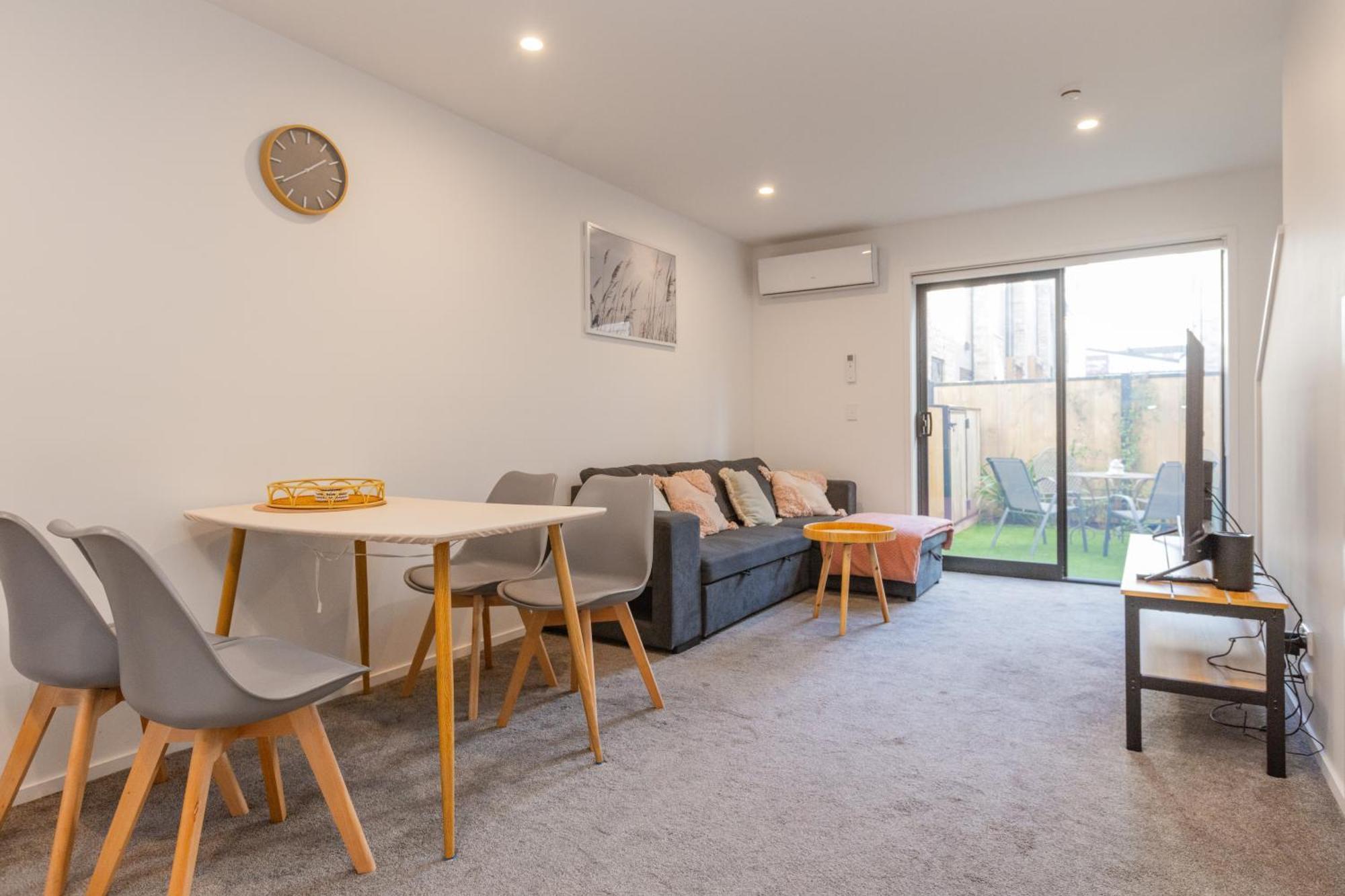 Entertaining Townhouse By Little High Eatery Apartment Christchurch Bagian luar foto