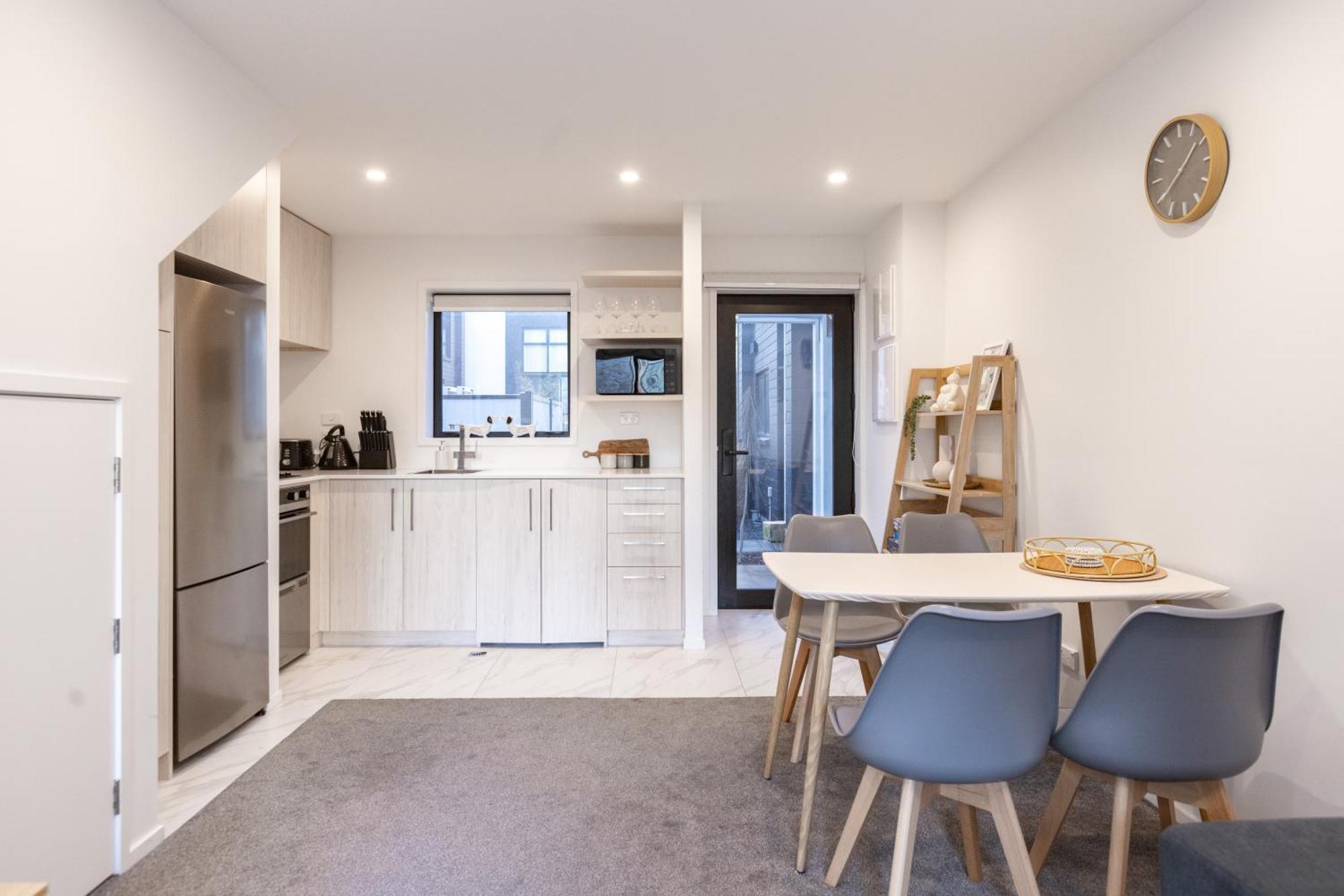 Entertaining Townhouse By Little High Eatery Apartment Christchurch Bagian luar foto